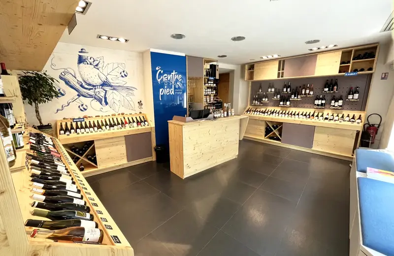 Identité d'espace — cave à vins — réalisation O’com, agence de communication à Strasbourg